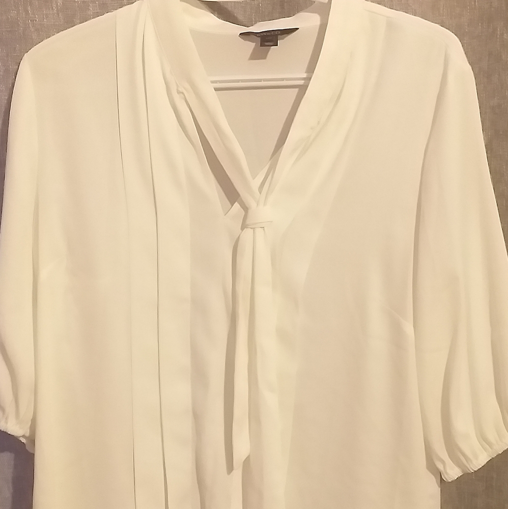 White dress shirt